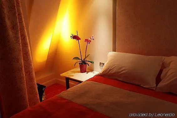 Hotel Orphée Parigi